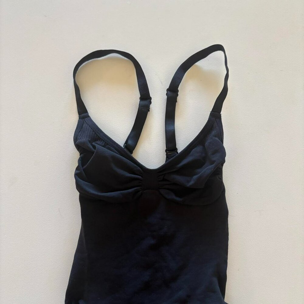 NWOT Skims Shapewear Thong Bodysuit - Picture 3 of 5